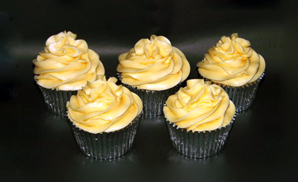 Apple & Custard Cupcakes